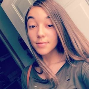 Meet your Posher, Caitlin